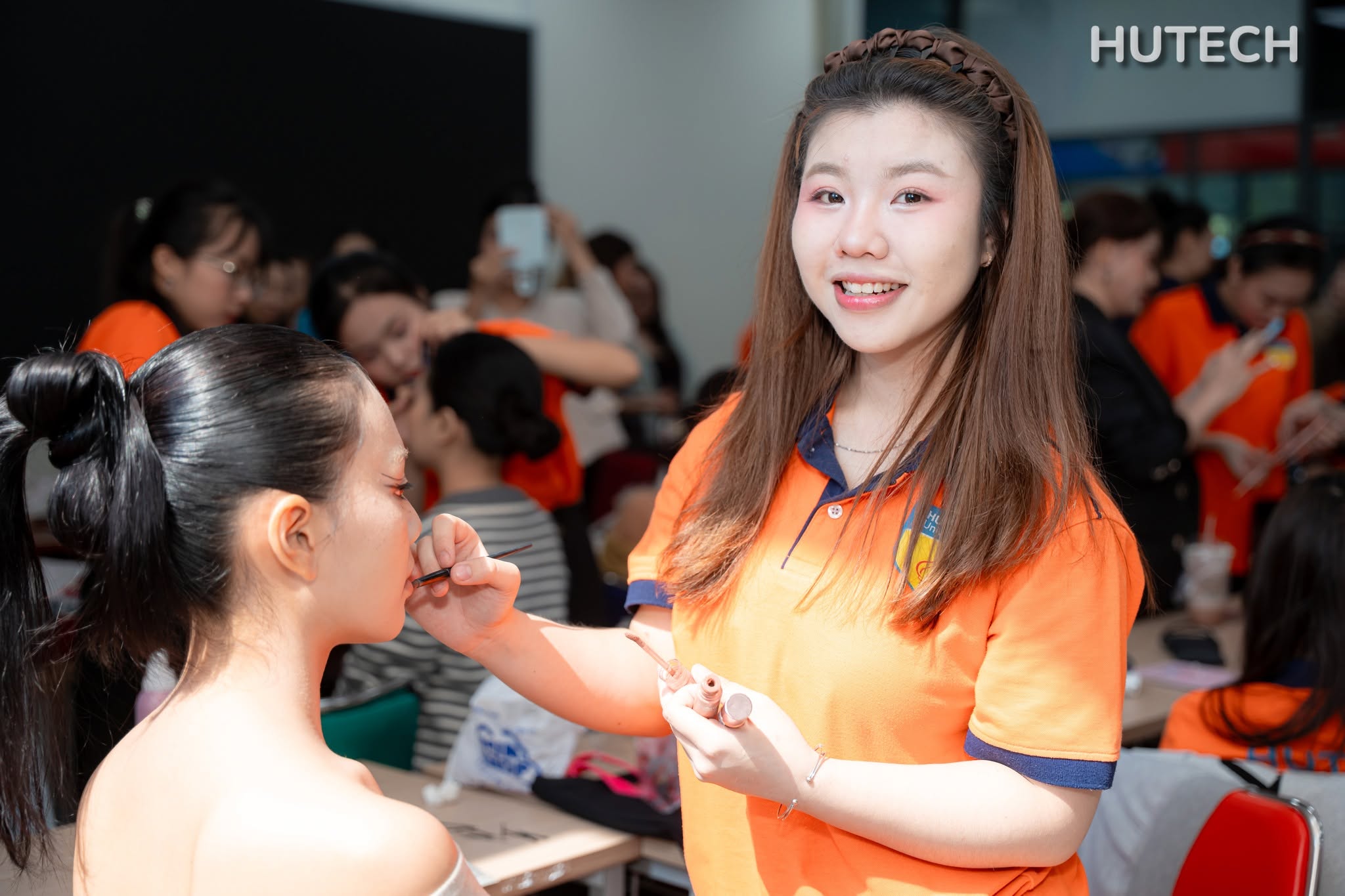 Ngành Công nghệ thẩm mỹ 215