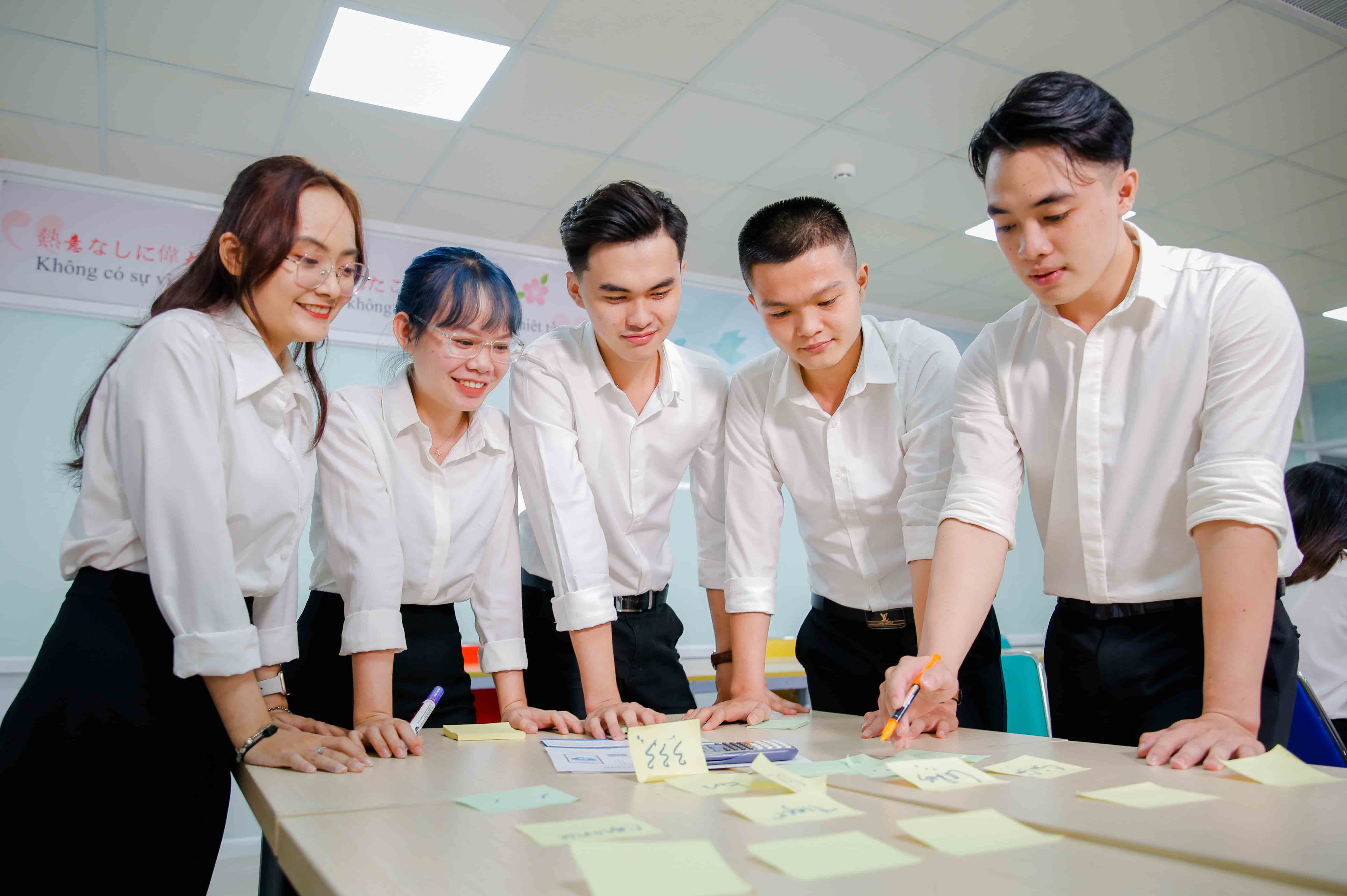 Top 5 trường đại học uy tín đào tạo ngành Thương mại điện tử tại Việt Nam? 101