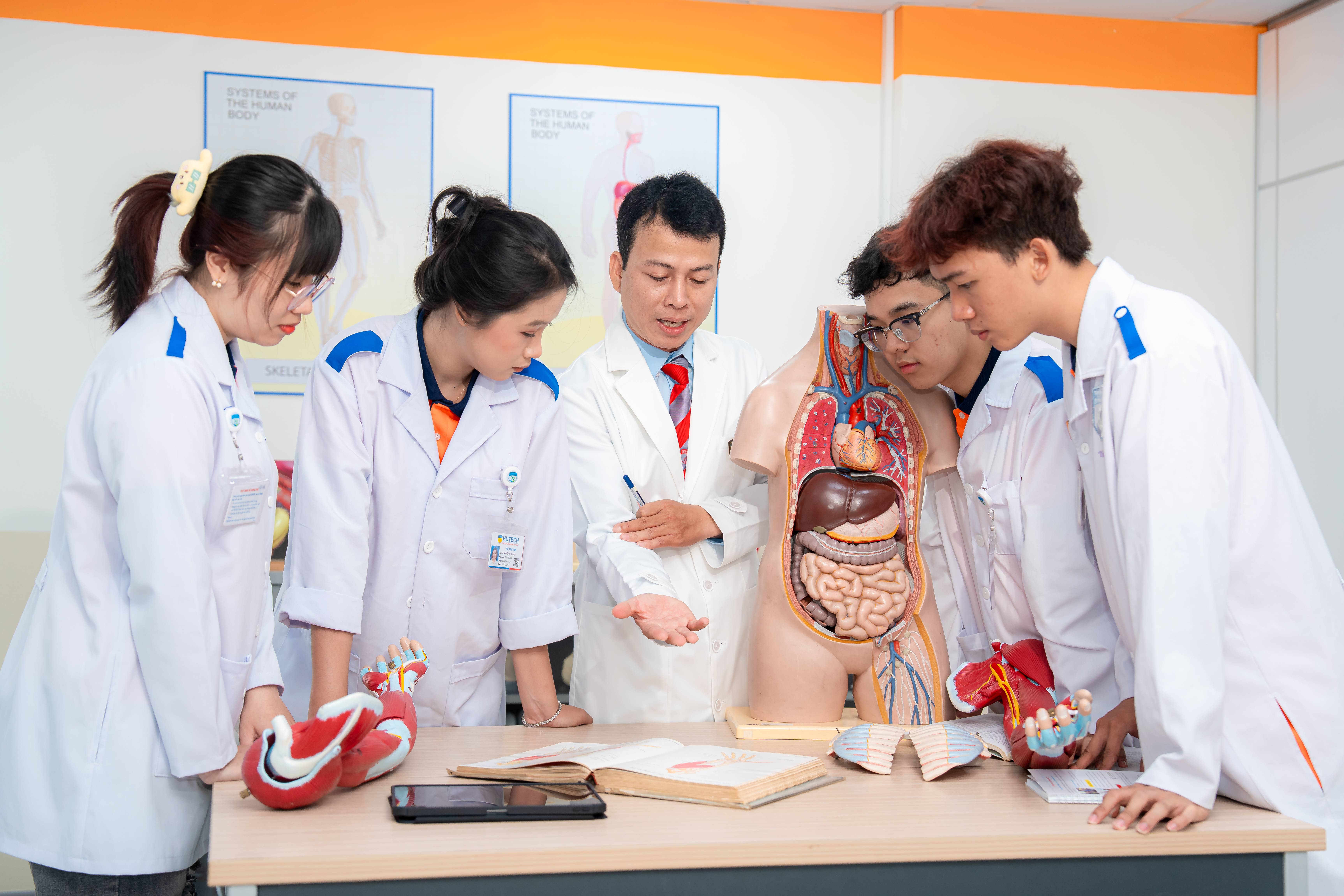 Học phí ngành Y khoa mới nhất 367