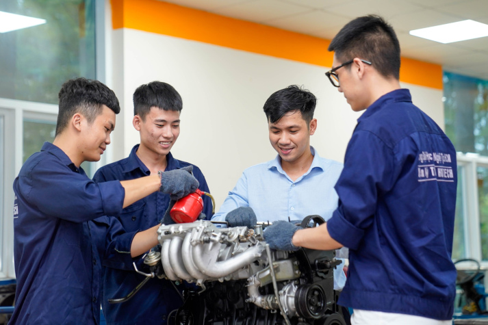 Có nên học ngành Công nghệ Ô tô điện không? 28