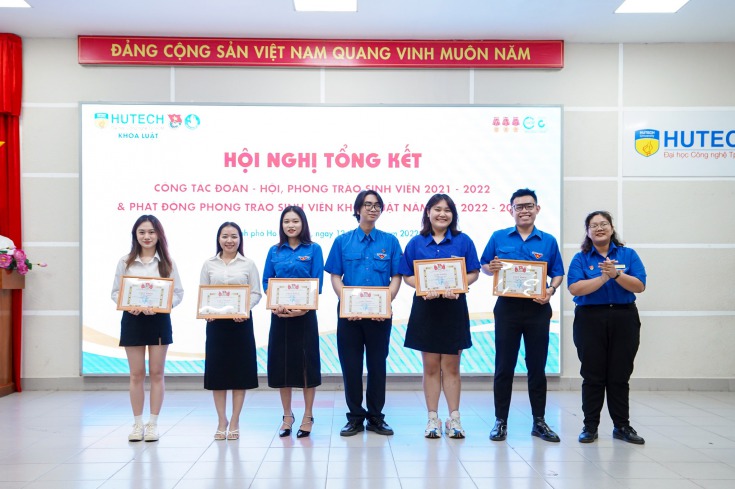 Khoa đã tuyên dương, khen thưởng các cá nhân, tập thể có thành tích xuất sắc trong năm học 2021-2022Khoa đã tuyên dương, khen thưởng các cá nhân, tập thể có thành tích xuất sắc trong năm học 2021-2022 HUTECH 2