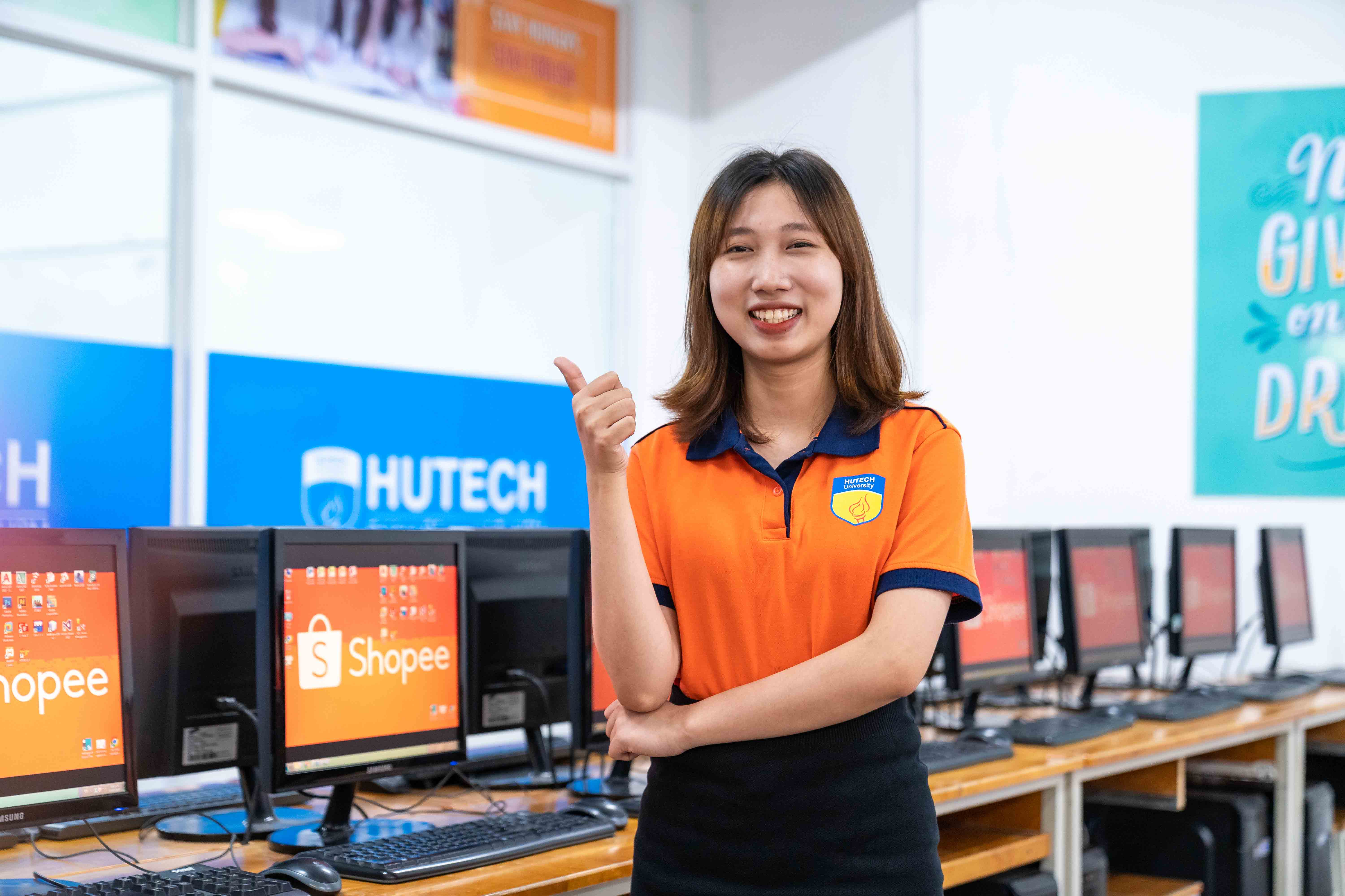 Top 5 trường đại học uy tín đào tạo ngành Kinh doanh thương mại tại Việt Nam? 61