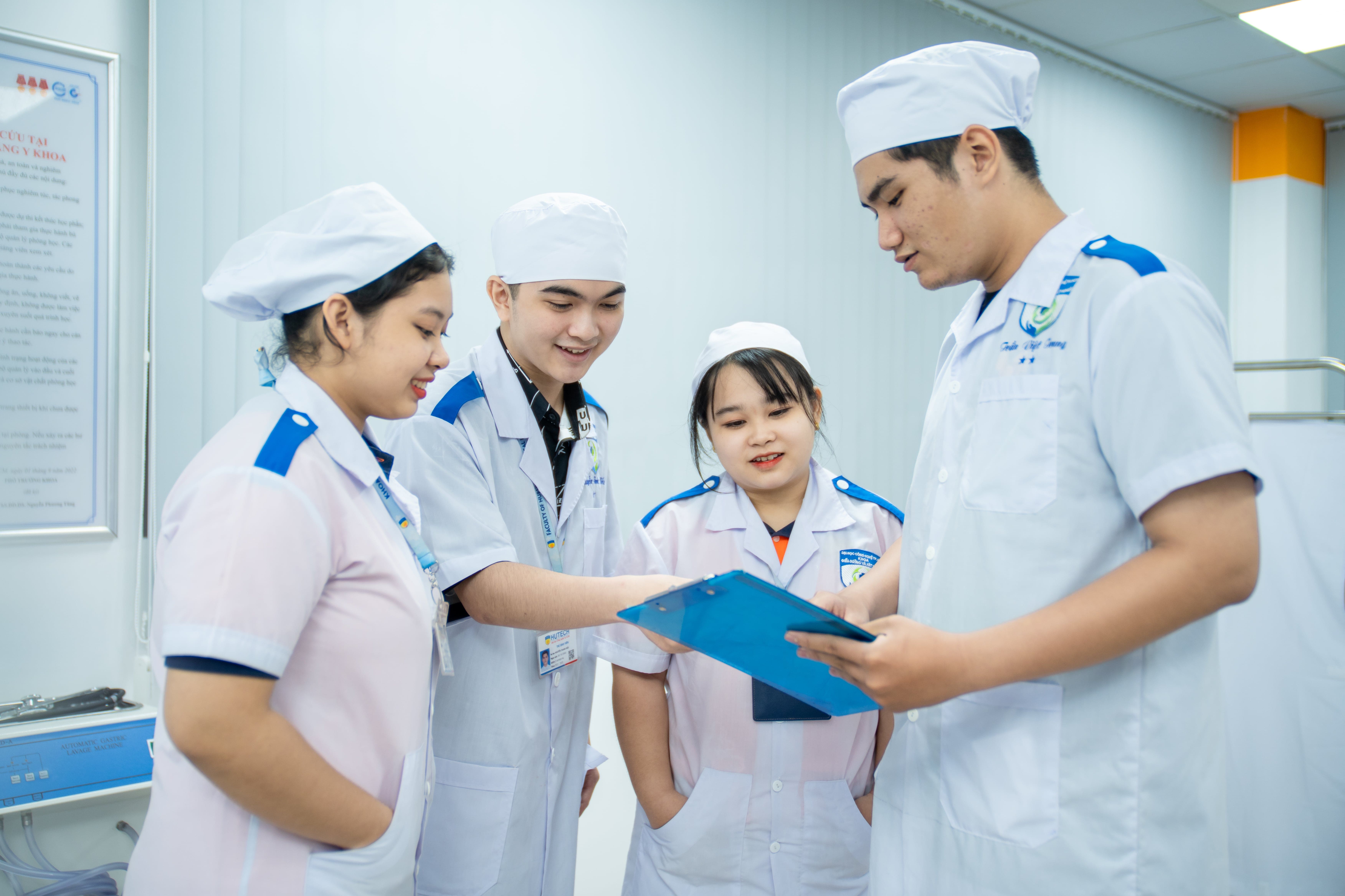 HOC DIEU DUONG HUTECH