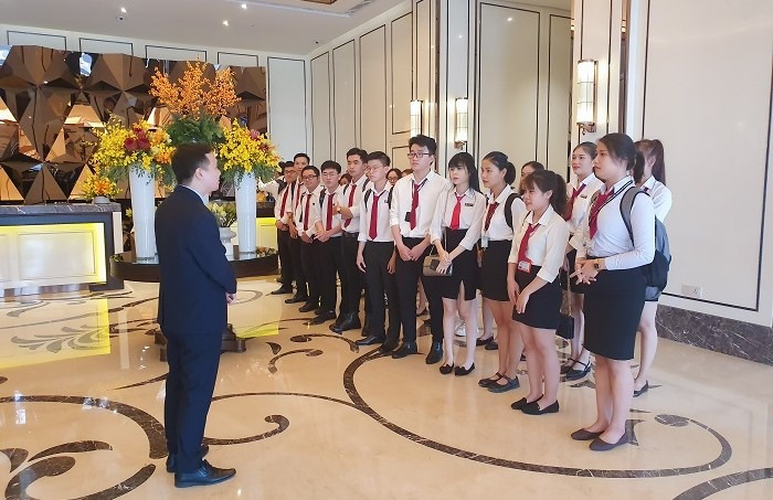 ngành Quản trị Dịch vụ Du lịch và Lữ hành có bị thay thế bởi AI? 2