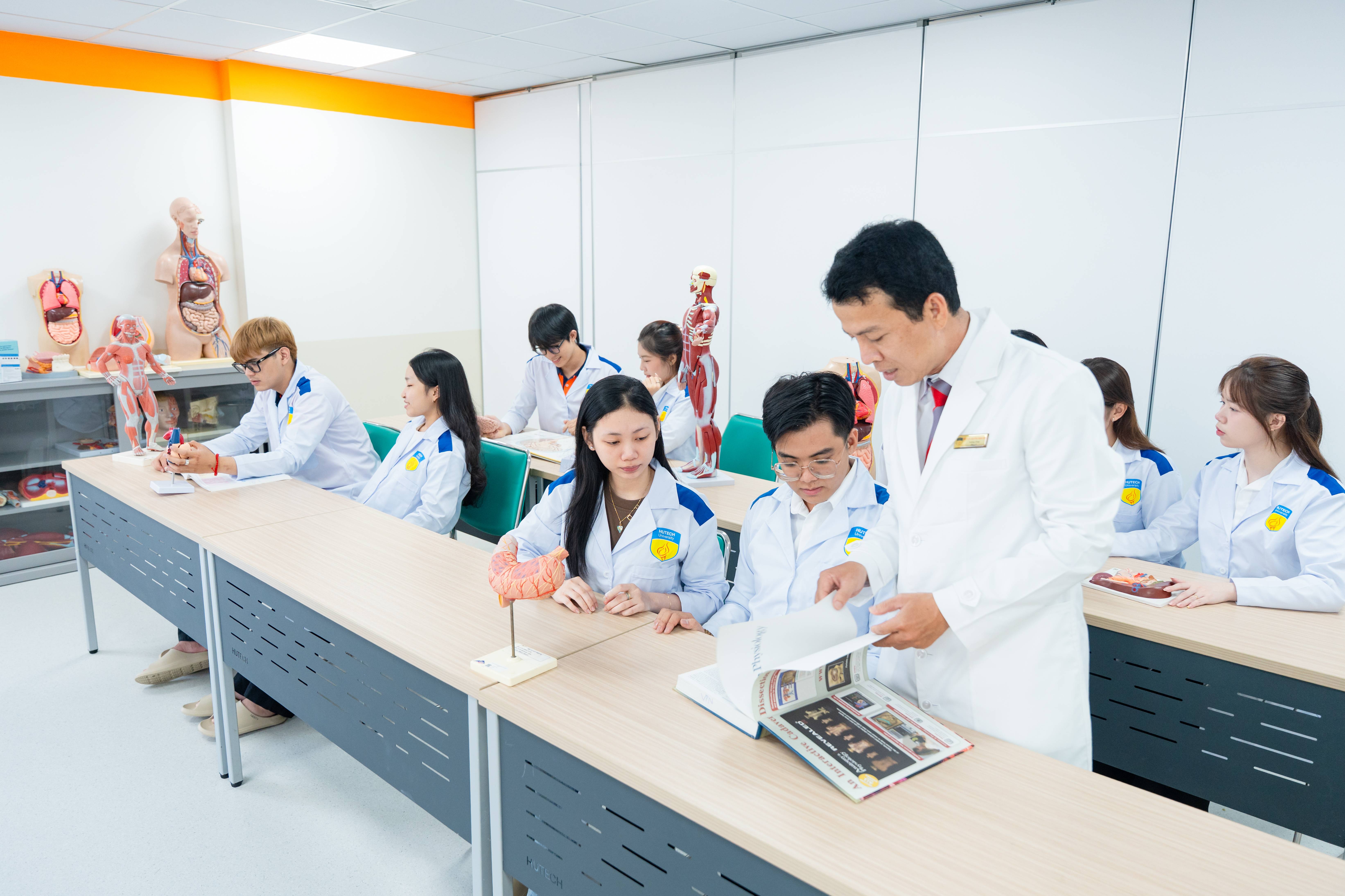 Học phí ngành Y khoa mới nhất 299