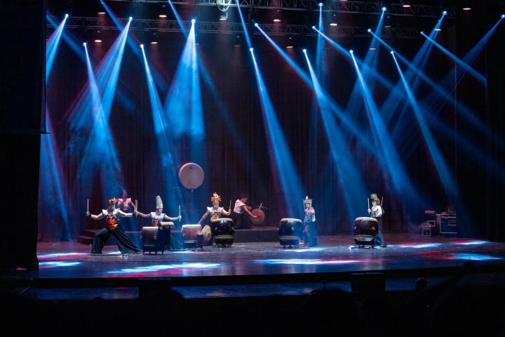 Đoàn trống nghệ thuật Ten - Drum Đài Loan đã trình diễn 8 tiết mục, điệu múa truyền thống đặc sắc HUTECH 1