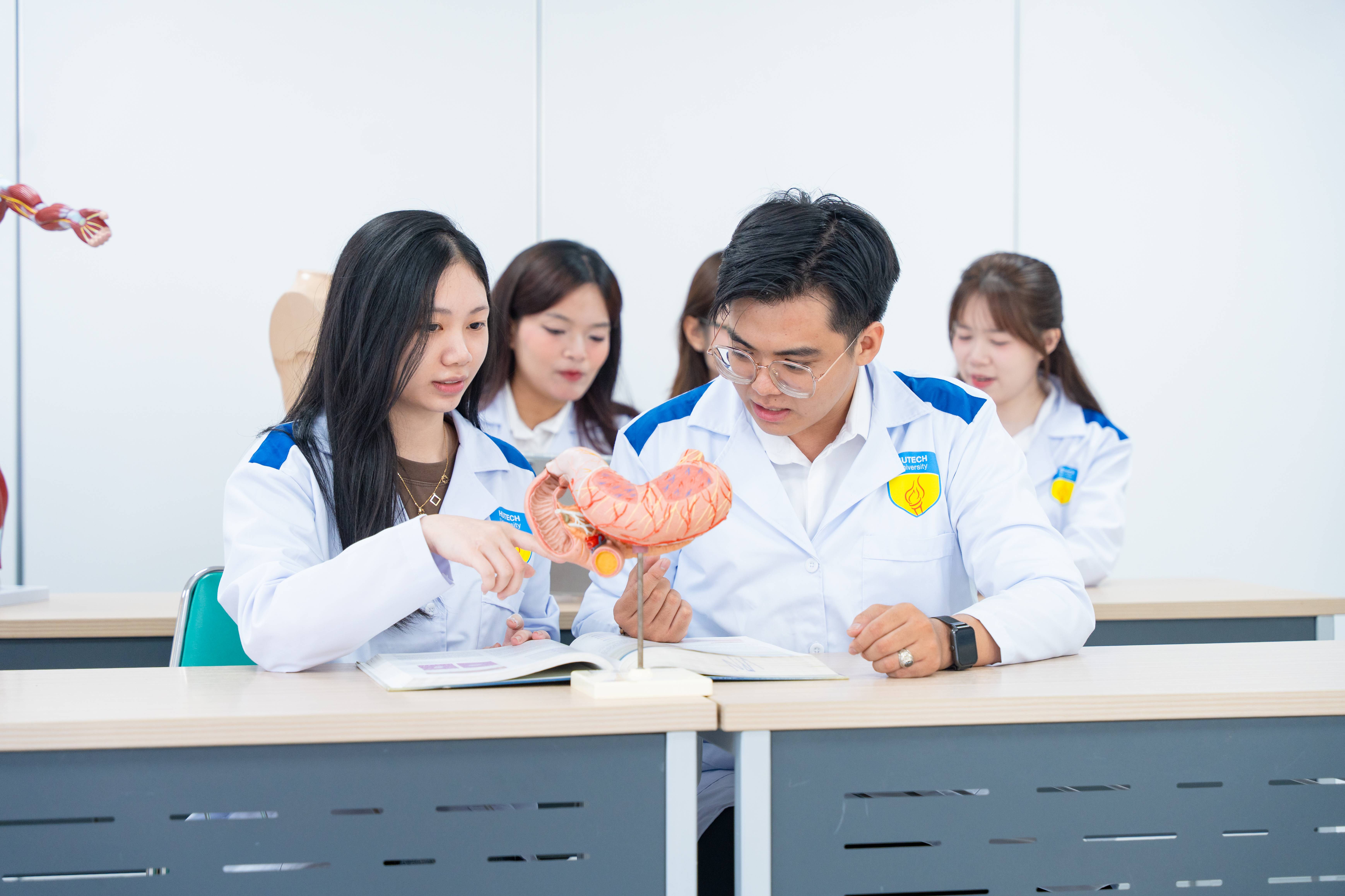 Lộ trình học ngành Y khoa từ năm 1 đến tốt nghiệp 55