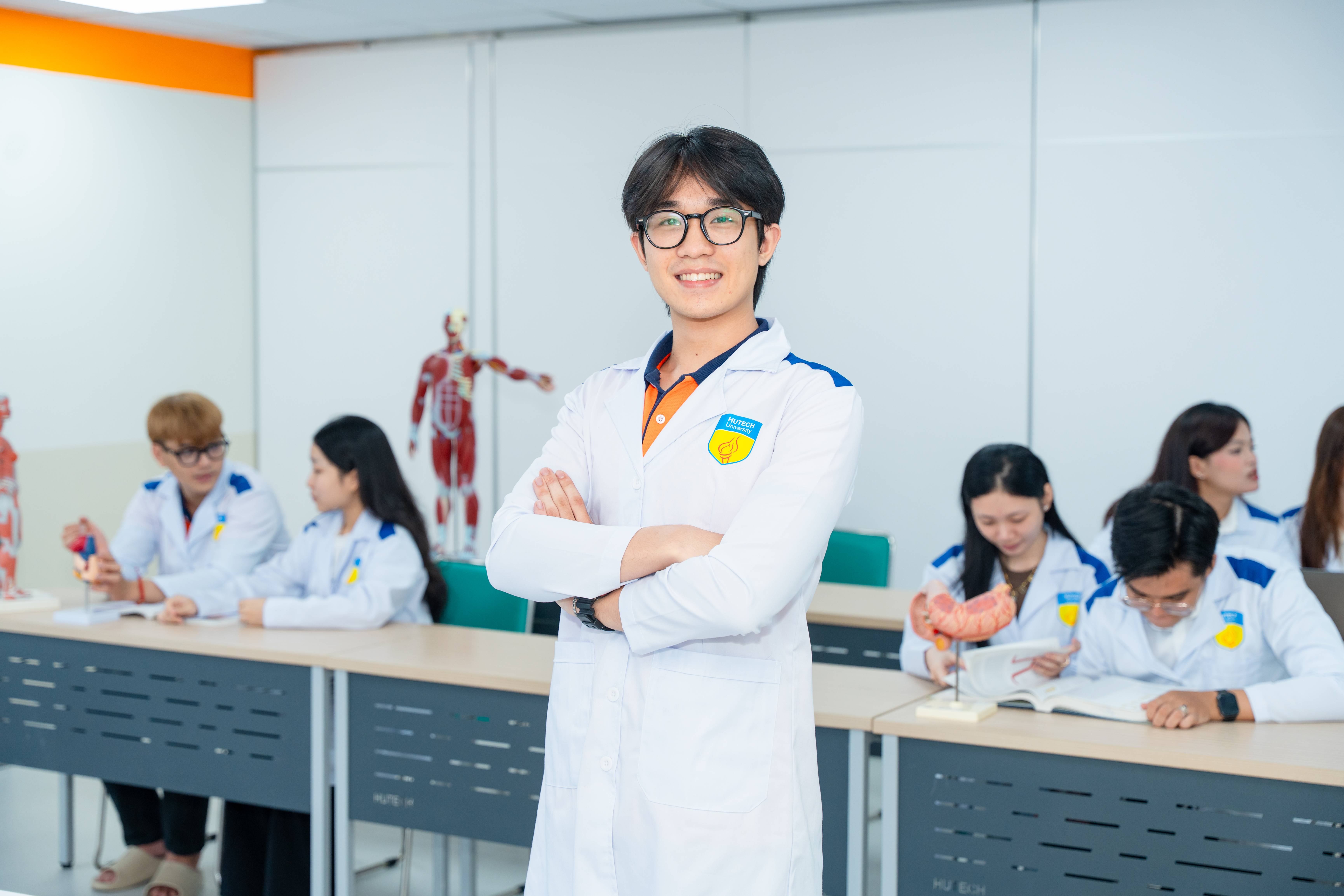 Ngành Y khoa xét tuyển những tổ hợp nào? 28