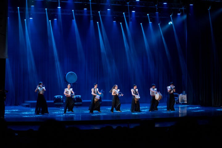Đoàn trống nghệ thuật Ten - Drum Đài Loan đã trình diễn 8 tiết mục, điệu múa truyền thống đặc sắc HUTECH 2