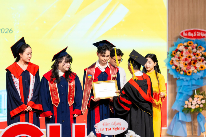 Cột mốc đáng tự hào của ngành Thanh nhạc - Viện Văn hóa - Nghệ thuật - Thể thao trong Lễ Tốt nghiệp đợt 1 năm 2026 37