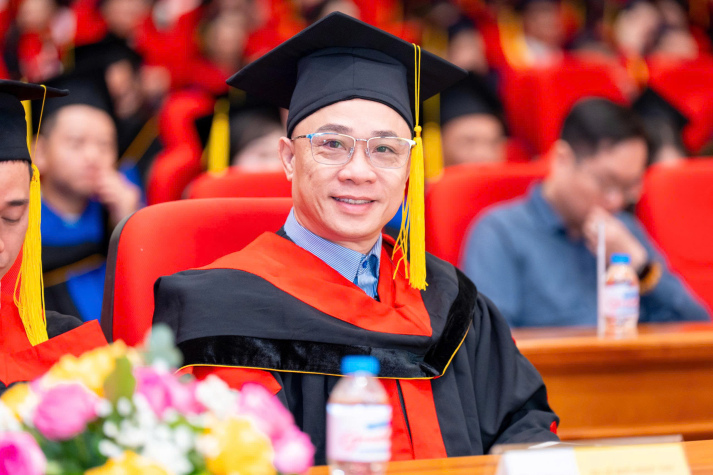 Cột mốc đáng tự hào của ngành Thanh nhạc - Viện Văn hóa - Nghệ thuật - Thể thao trong Lễ Tốt nghiệp đợt 1 năm 2026 33