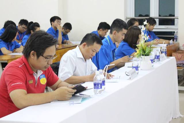 Sinh viên 14DMT vừa tham quan vừa “lượm” kiến thức từ NMXL nước thải - KCN Tân Bình và KCN Long Hậu 12