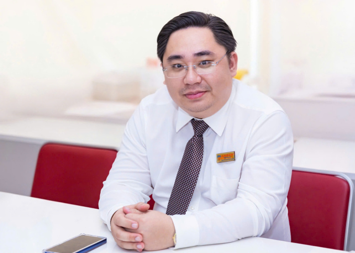 BAN GIÁM ĐỐC 19