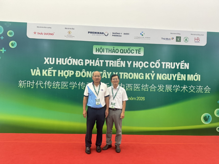 Giảng viên Khoa Y học cổ truyền, Trường Y và Khoa học sức khỏe HUTECH tham dự Hội thảo quốc tế Y học cổ truyền 2026. 9