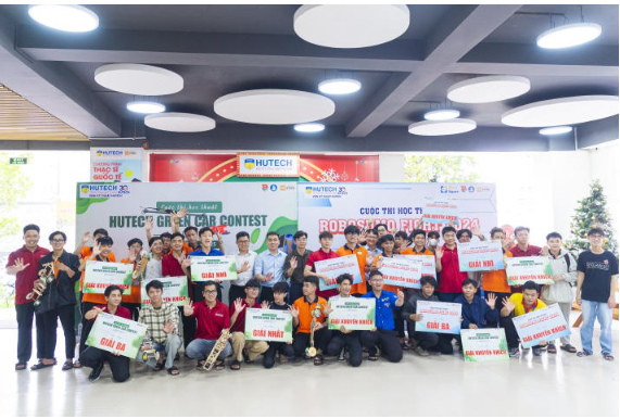 MỘT SỐ HÌNH ẢNH HOẠT ĐỘNG TIÊU BIỂU CỦA VIỆN KỸ THUẬT HUTECH NĂM HỌC 2024-2025 21