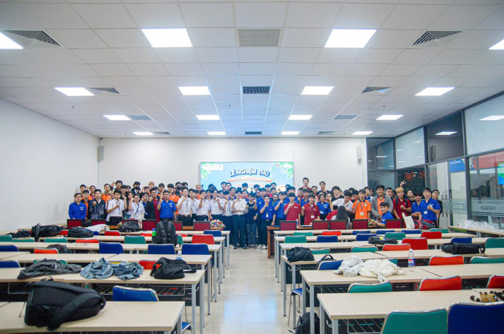 MỘT SỐ HÌNH ẢNH HOẠT ĐỘNG TIÊU BIỂU CỦA VIỆN KỸ THUẬT HUTECH NĂM HỌC 2024-2025 48