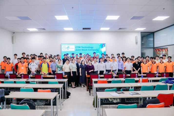 GIỚI THIỆU NGÀNH KỸ THUẬT ĐIỆN TỬ VIỄN THÔNG - Ngành học của công nghệ số và kết nối thông minh 134