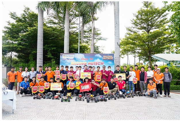 MỘT SỐ HÌNH ẢNH HOẠT ĐỘNG TIÊU BIỂU CỦA VIỆN KỸ THUẬT HUTECH NĂM HỌC 2022-2023 34