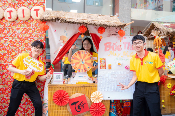 Lễ ra quân chiến dịch Xuân Tình nguyện và Hội Xuân Hutech 2026 25