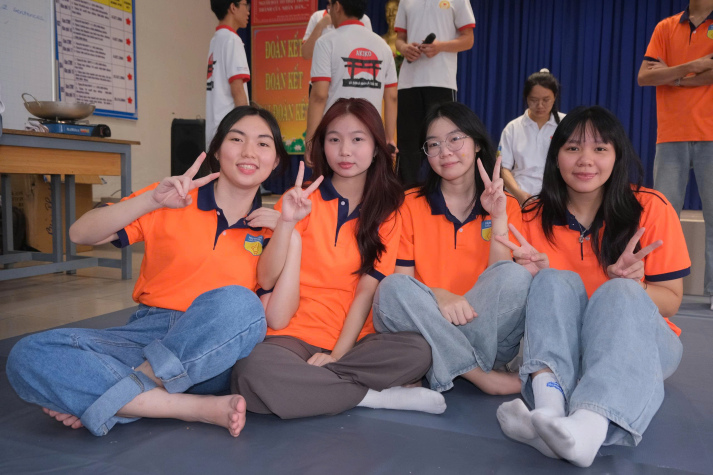 Hoạt động kết nối và phục vụ cộng đồng "Bát cháo đêm đông" 2025 28