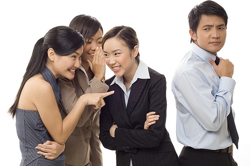 Không nói sau lưng người khác 5