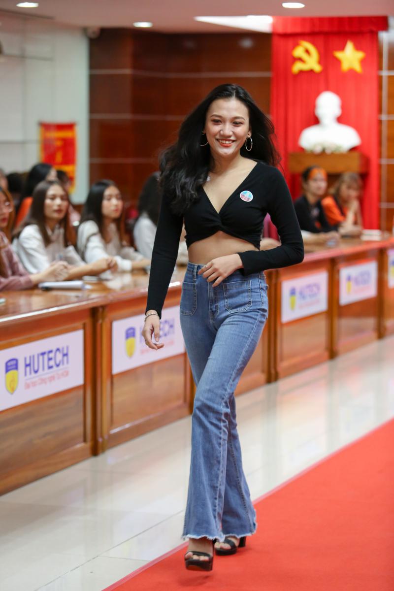 Thí sinh tham gia vòng Sơ khảo Miss HUTECH 2021 đợt 1 - ảnh 7