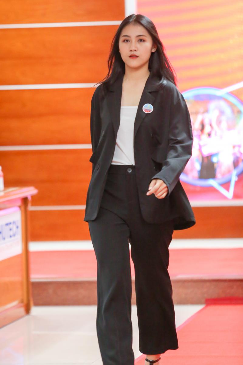 Thí sinh tham gia vòng Sơ khảo Miss HUTECH 2021 đợt 1 - ảnh 6