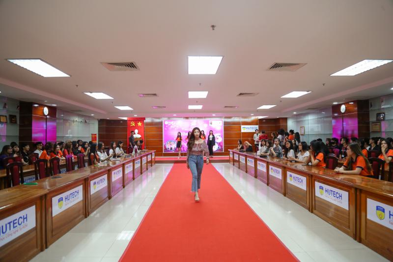 Thí sinh tham gia vòng Sơ khảo Miss HUTECH 2021 đợt 1 - ảnh 37