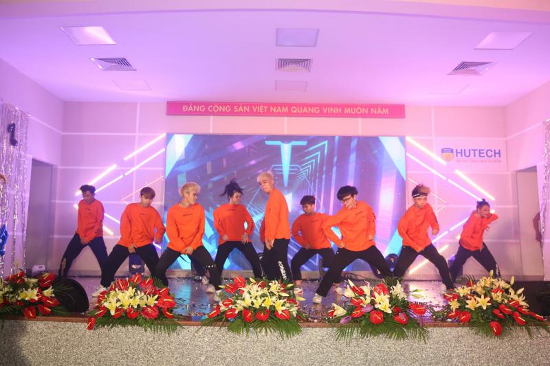 Tiết mục dancer nào làm bùng nổ Đêm phát động Miss HUTECH 2021?