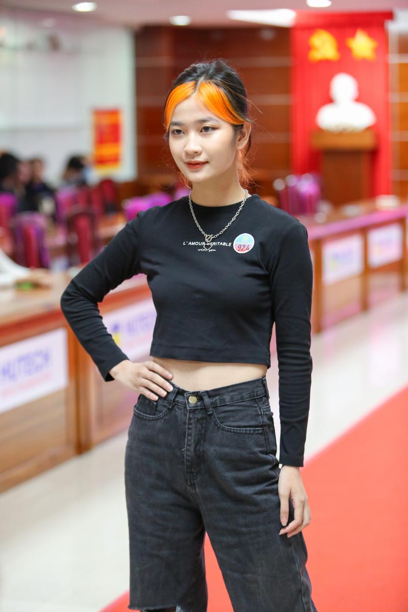 Thí sinh tham gia vòng Sơ khảo Miss HUTECH 2021 đợt 1 - ảnh 27