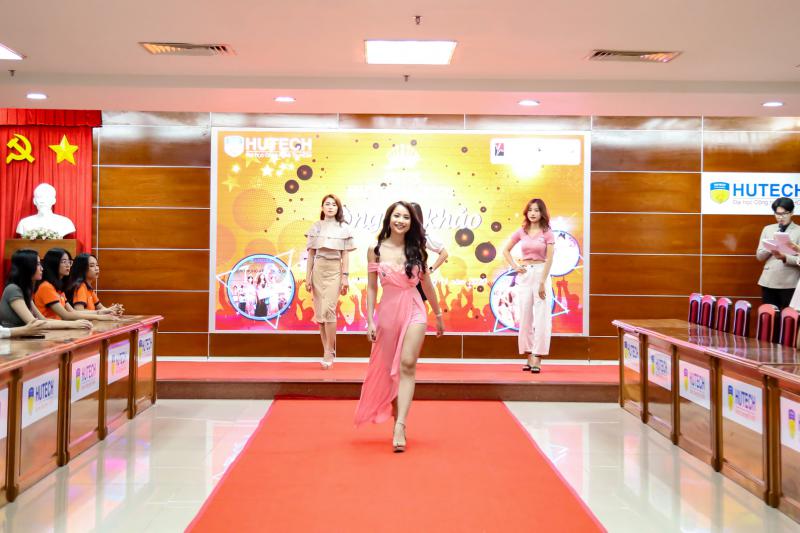 Thí sinh tham gia vòng Sơ khảo Miss HUTECH 2021 đợt 2 - ảnh 26