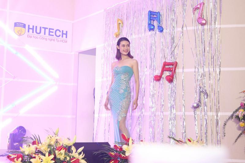 Người đẹp Miss HUTECH qua từng thời kỳ tham dự đêm phát động  - ảnh 13