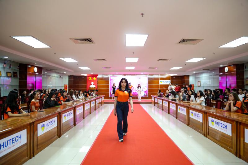 Thí sinh tham gia vòng Sơ khảo Miss HUTECH 2021 đợt 1 - ảnh 43