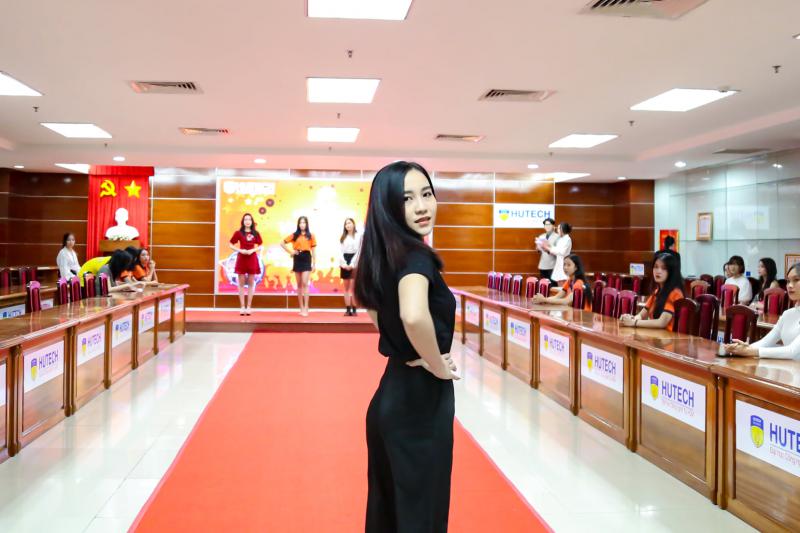 Thí sinh tham gia vòng Sơ khảo Miss HUTECH 2021 đợt 2 - ảnh 23
