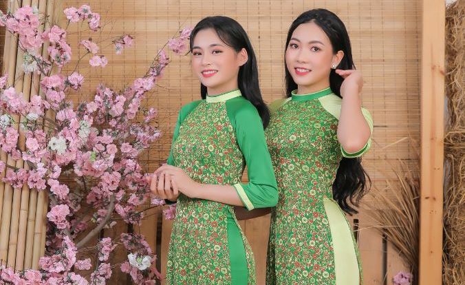 Đầu năm mới 2021, hàng loạt báo đài sốt vì bộ ảnh xuân của TOP 20 Miss HUTECH