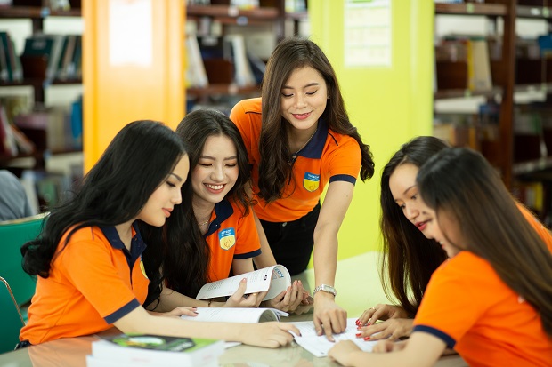 Ngành Tâm lý học xét tuyển những môn nào? - Hutech