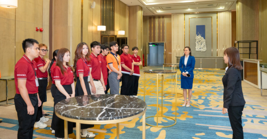 I-HUTECH-ers trải nghiệm “đẳng cấp 5 sao” tại Landmark 81 Autograph Collection