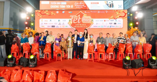 HUTECH chung tay lan tỏa yêu thương tại chương trình “Tết hạnh phúc - Mùa 4”