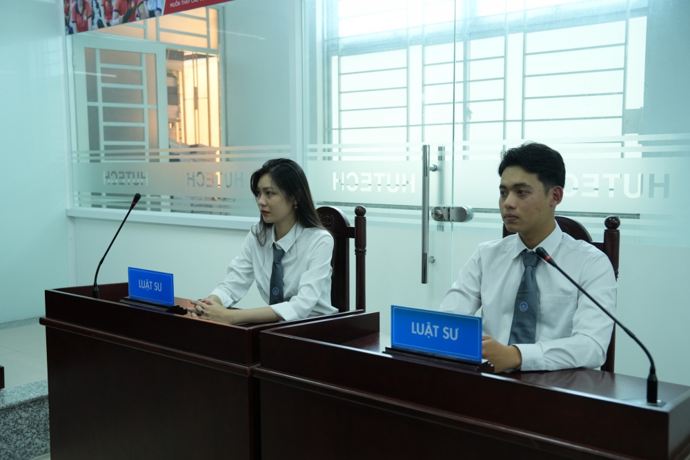 Học ngành Luật thương mại quốc tế có dễ xin việc làm không?