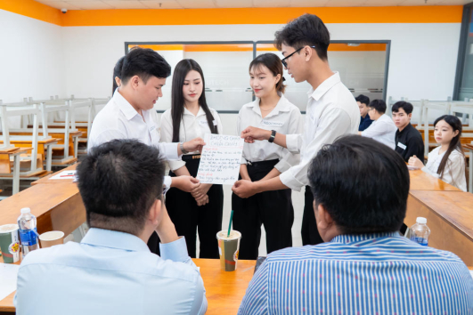 Sinh viên VKIT tự tin chinh phục Học bổng DB Global Dream Leader - Mùa 2