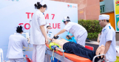 “Chạy trạm” cấp cứu, sinh viên Khoa Điều dưỡng - Kỹ thuật y học luyện bản lĩnh xử trí tình huống y khoa
