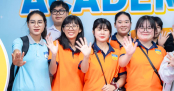 [Video] “Full pin” ngày đầu năm học mới, HUTECH-ers khởi động nhịp học tập đầy hứng khởi