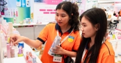 Sinh viên Công nghệ thẩm mỹ, Công nghệ sinh học khám phá triển lãm quốc tế Vietnam Beautycare Expo