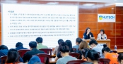 Sinh viên Khoa Hàn Quốc học HUTECH giao lưu cùng nhà thơ Choi Ji In