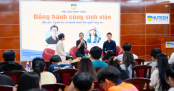 [Video] Đam mê thôi chưa đủ, sinh viên Truyền thông - Thiết kế học cách đi đường dài với nghề sáng tạo