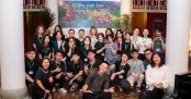 Tân sinh viên Khoa Truyền thông - Thiết kế chuyển trải nghiệm triển lãm thành Vlog sáng tạo