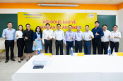 Học viên cao học ngành Luật kinh tế trình bày nhiều đề tài thực tiễn về các hoạt động pháp lý tại buổi bảo vệ luận văn/đề án Thạc sĩ