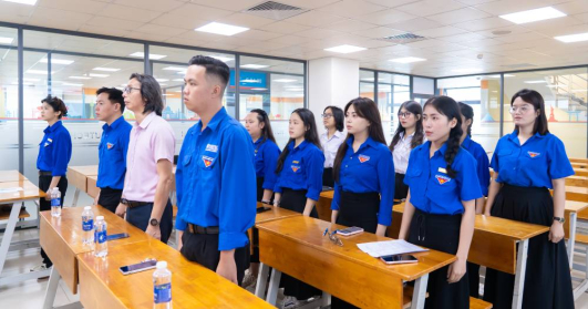 Đoàn Khoa Khoa học Xã hội và Quan hệ Công chúng kiện toàn nhân sự cho năm học mới