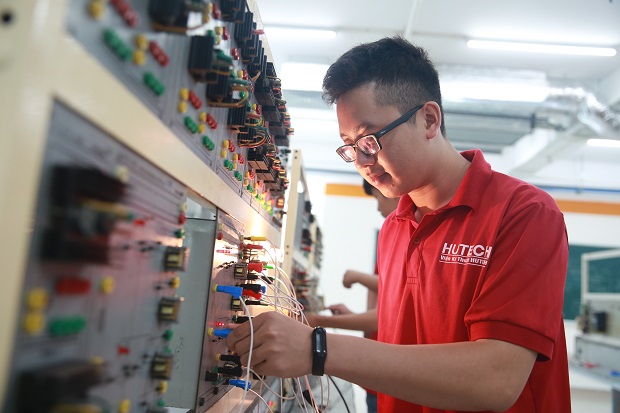 Ngành Kỹ thuật điện tử - viễn thông (Kỹ thuật điện tử, truyền thông) cần tố  chất gì?
