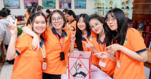 [Video] “Trung thu Hội nhập - Sắc màu đa văn hóa” tại HUTECH: Gắn kết sinh viên, lan tỏa giá trị văn hóa